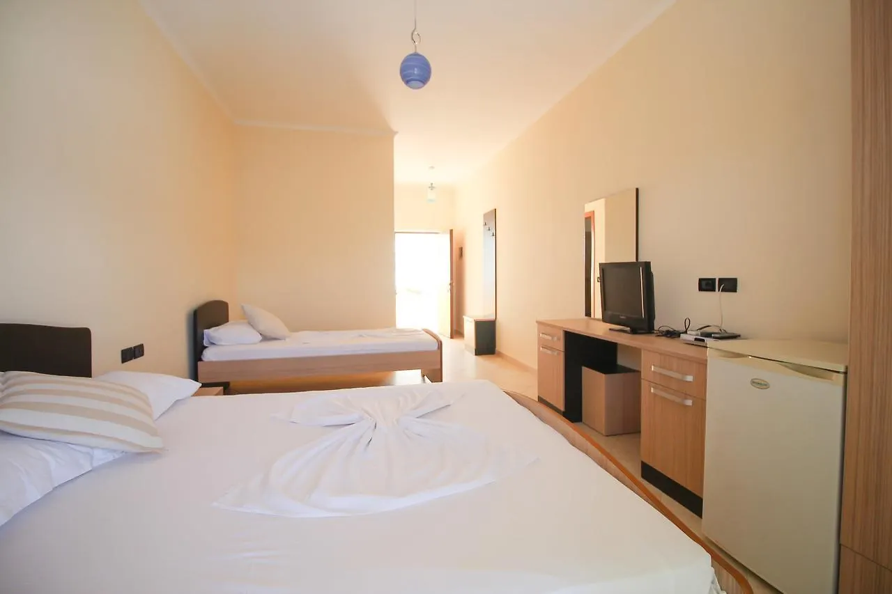 ***  Hotel Kalaja Albanien